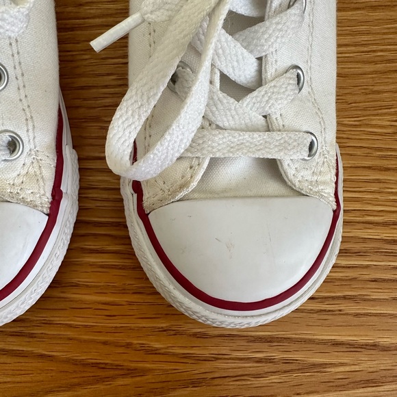 Toddler Converse - Picture 5 of 12